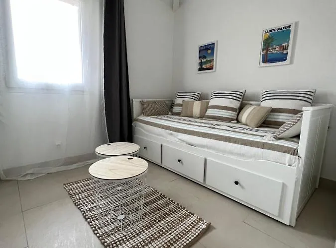 Duplex T3 Boulouris Pieds Dans L Eau * Saint-Raphaël